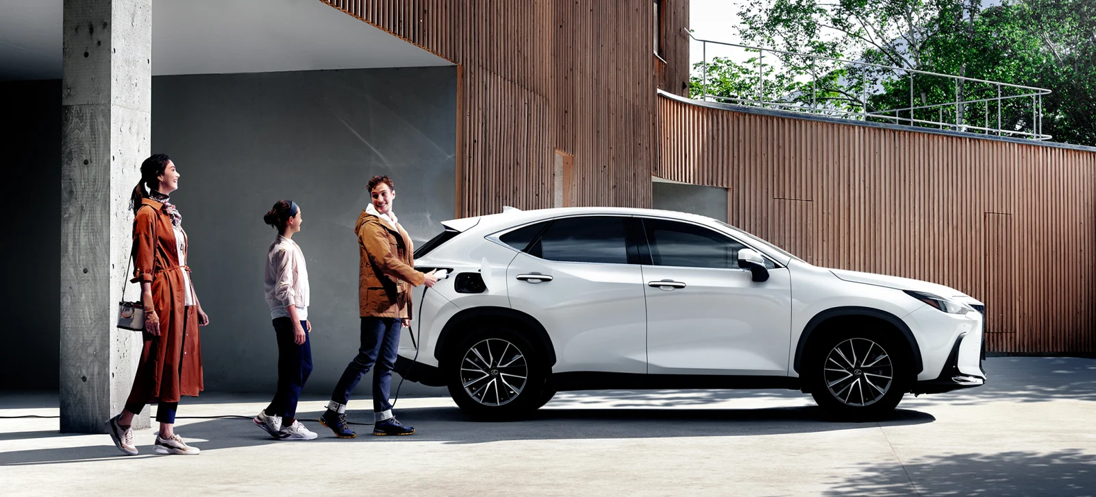 렉서스 NX 450h+ F SPORT, 770만원을 더 내도 전기 주행거리는 같다