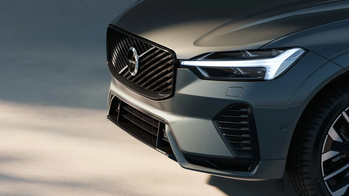 볼보 XC60 T8 구매 가이드: 61km 전기 주행과 1,790만 원 차액의 의미